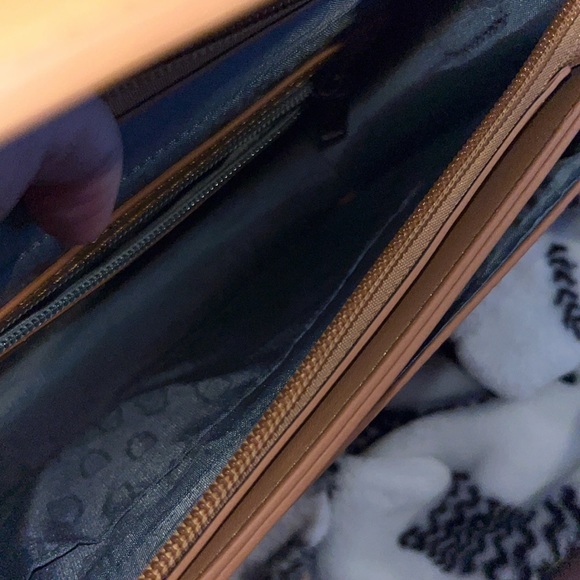 Pixie Mood Zoe Crossbody Bag Purse in Honey and a FREE flower keychain - Picture 8 of 14